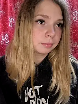 Zuli Kiska online show from 10.27.25