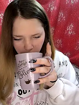 Snapshot of Zuli_Kiska chatting on 03.15.26 Zuli Kiska online show from 03.15.26