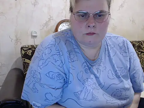 Snapshot of Ameliabusty chatting on 11.10.25 Ameliabusty online show from 11.10.25