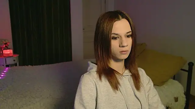 ItsAlisia online show from 10.20.25