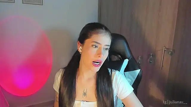 Snapshot of iriswest_ chatting on 01.15.25 iriswest  online show from 01.15.25