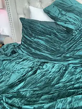 LoveLillyy online show from 02.10.25