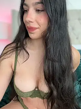 LoveLillyy online show from 03.17.25