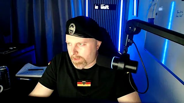 Snapshot of DerPornoPete chatting on 05.10.26 DerPornoPete online show from 05.10.26