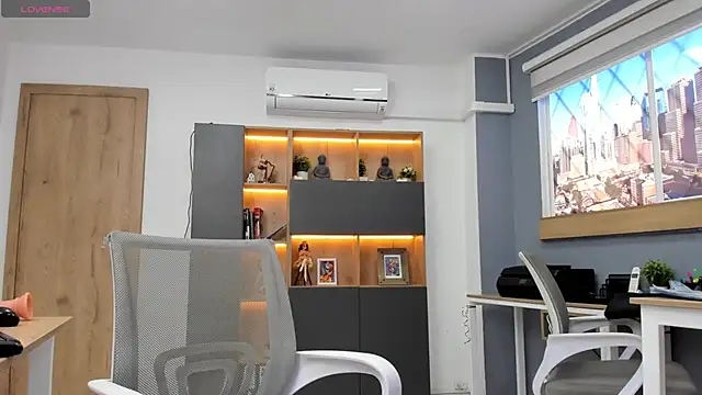 Snapshot of Franshesca_HotxxX chatting on 01.29.25 Franshesca HotxxX online show from 01.29.25