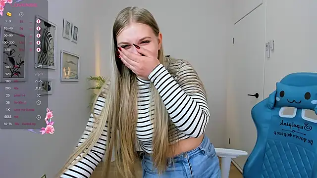 Snapshot of Adr1ana_ chatting on 12.15.24 Adr1ana online show from 12.15.24