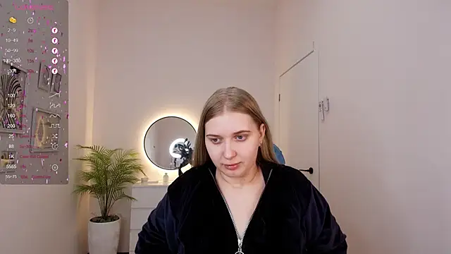 Snapshot of Adr1ana_ chatting on 01.24.25 Adr1ana online show from 01.24.25