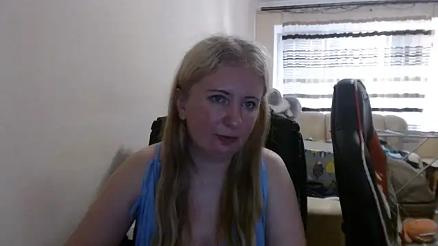 Snapshot of PeterAndJen chatting on 06.26.26 PeterAndJen online show from 06.26.26