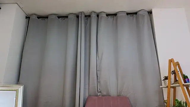 bella  adams online show from 03.12.25