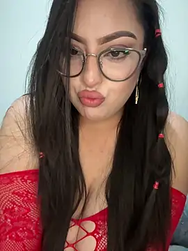 MileyGia online show from 04.07.26