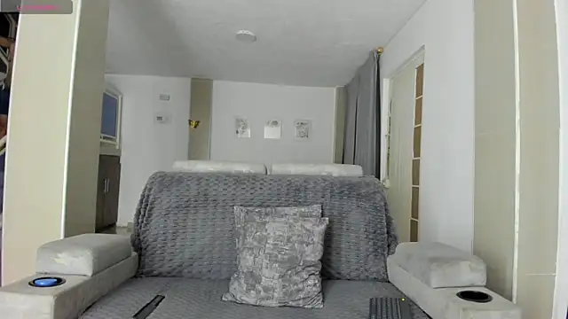 DulceRomance online show from 04.15.26