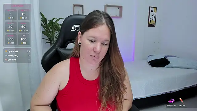 Snapshot of tamy_shine87 chatting on 12.29.24 tamy shine87 online show from 12.29.24
