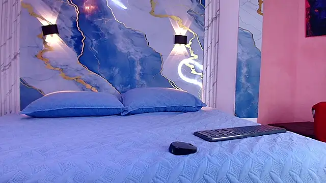 lorrayne  online show from 10.22.25