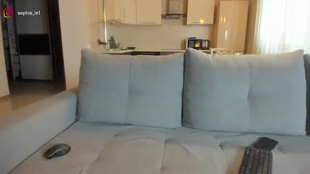  in yan online show from 10.13.25