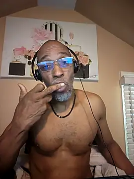 Snapshot of Lonelynudist59 chatting on 10.16.25 Lonelynudist59 online show from 10.16.25