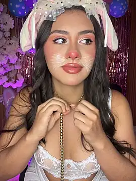 Ambar pe  online show from 04.04.26