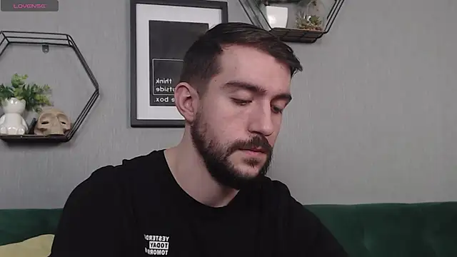 Dylan Best online show from 02.10.25