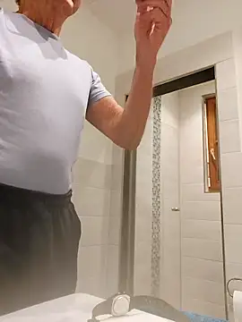 Einhorn527 online show from 10.20.25