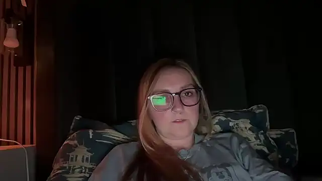 Snapshot of short_sweetpea chatting on 09.19.25 short sweetpea online show from 09.19.25