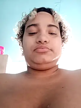 Hilarybunnyy online show from 02.02.26