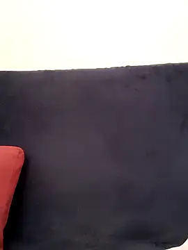 Snapshot of LouGabriel chatting on 01.12.25 LouGabriel online show from 01.12.25