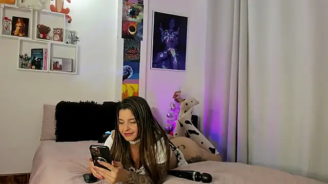 Sarah Jhonson online show from 01.04.25