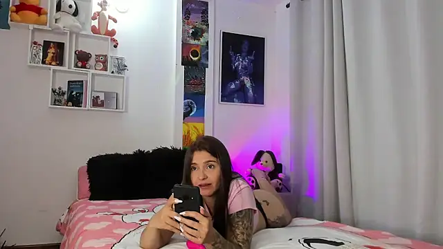 Sarah Jhonson online show from 01.13.25