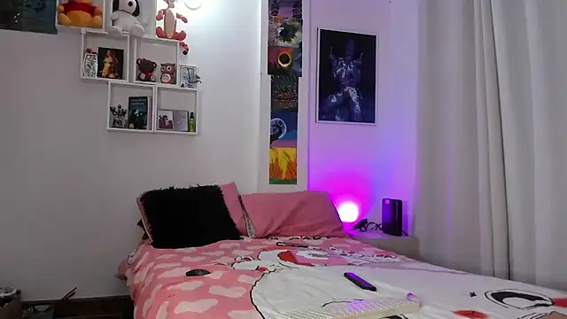 Sarah Jhonson online show from 01.22.25