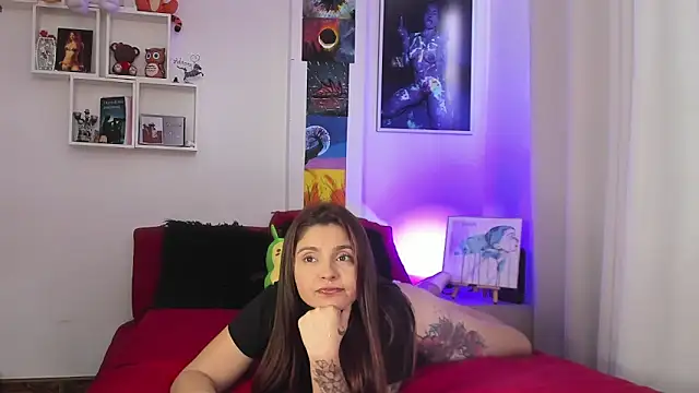 Sarah Jhonson online show from 02.22.25