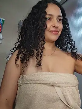 Lucy Marin online show from 12.21.25