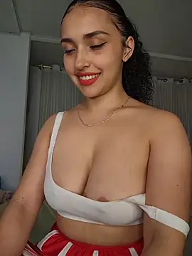 Snapshot of Lucy_Marin chatting on 03.03.26 Lucy Marin online show from 03.03.26