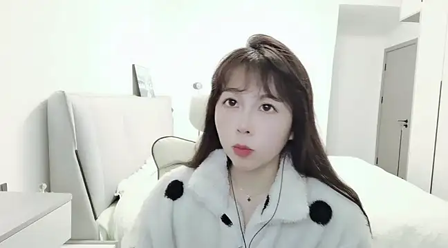 Sunset glow online show from 02.20.25