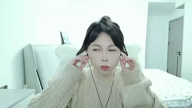 Sunset glow online show from 10.25.25