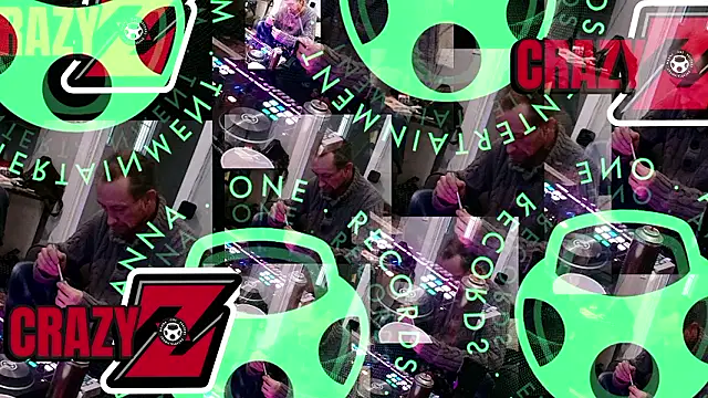 Snapshot of crazyzac chatting on 01.13.26 crazyzac online show from 01.13.26