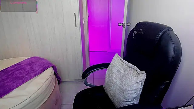 StacyConner online show from 04.02.26