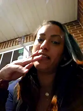 Nikkierosee online show from 03.04.25