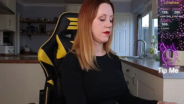 stripmequick online show from 02.05.25