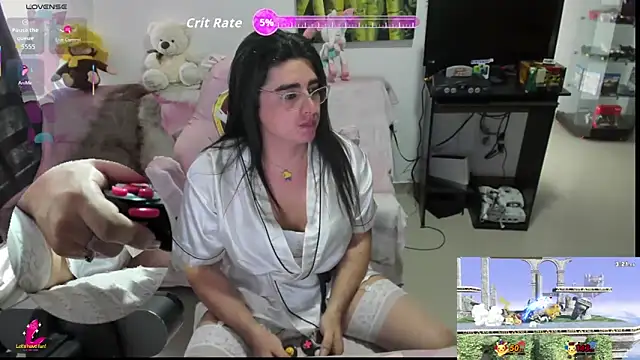 Snapshot of Khalifa_Gold chatting on 05.08.26 Khalifa Gold online show from 05.08.26
