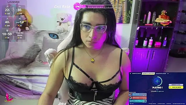 Snapshot of Khalifa_Gold chatting on 05.22.26 Khalifa Gold online show from 05.22.26