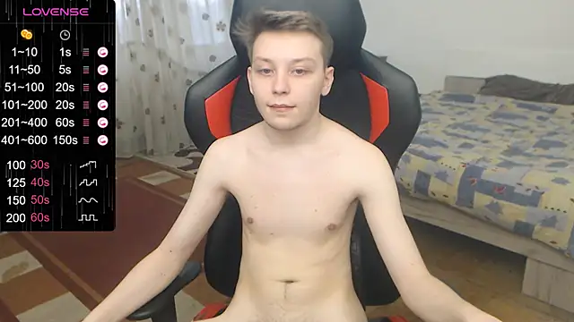 Snapshot of hugkydo chatting on 12.19.24 hugkydo online show from 12.19.24