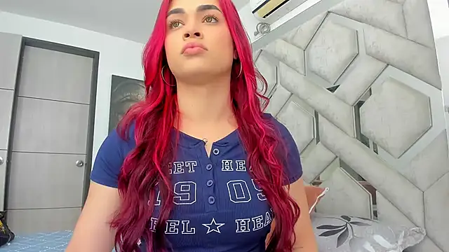 Snapshot of alexandra_fire69x chatting on 04.17.26 alexandra fire69x online show from 04.17.26