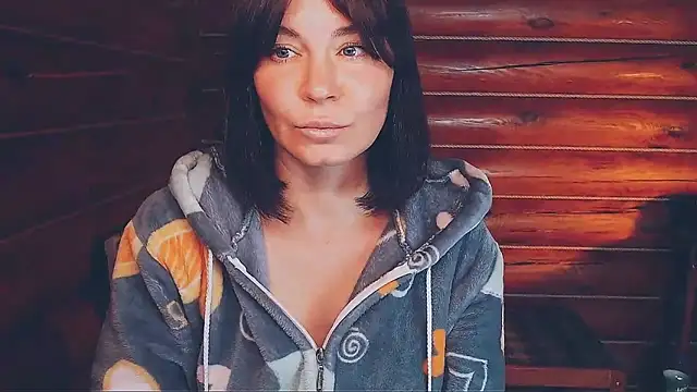 Platina Fox online show from 10.05.25