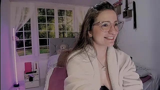 vanessabrown  online show from 04.09.26