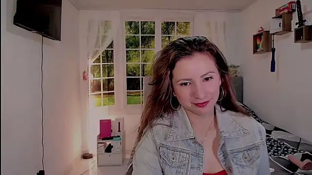 Snapshot of vanessabrown_ chatting on 05.17.26 vanessabrown online show from 05.17.26