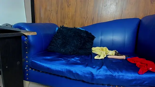 Mature Skinny online show from 02.18.25