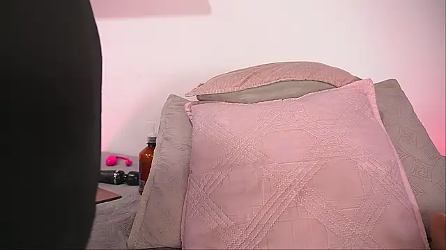 sofi decker online show from 09.11.25