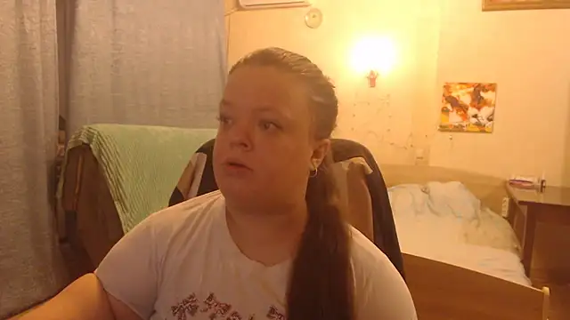 Snapshot of Janiffer_MiMi chatting on 03.20.25 Janiffer MiMi online show from 03.20.25
