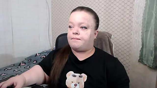 Snapshot of Janiffer_MiMi chatting on 05.10.26 Janiffer MiMi online show from 05.10.26