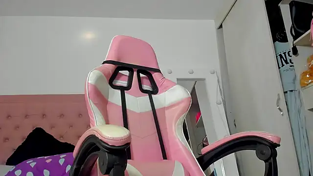 Snapshot of Lindsay-hii chatting on 03.01.25 Lindsay-hii online show from 03.01.25