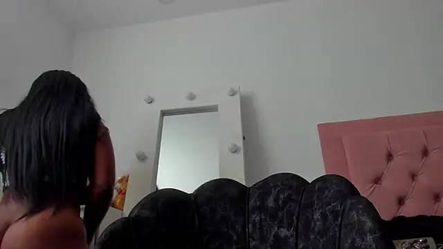 Snapshot of Lindsay-hii chatting on 09.30.25 Lindsay-hii online show from 09.30.25